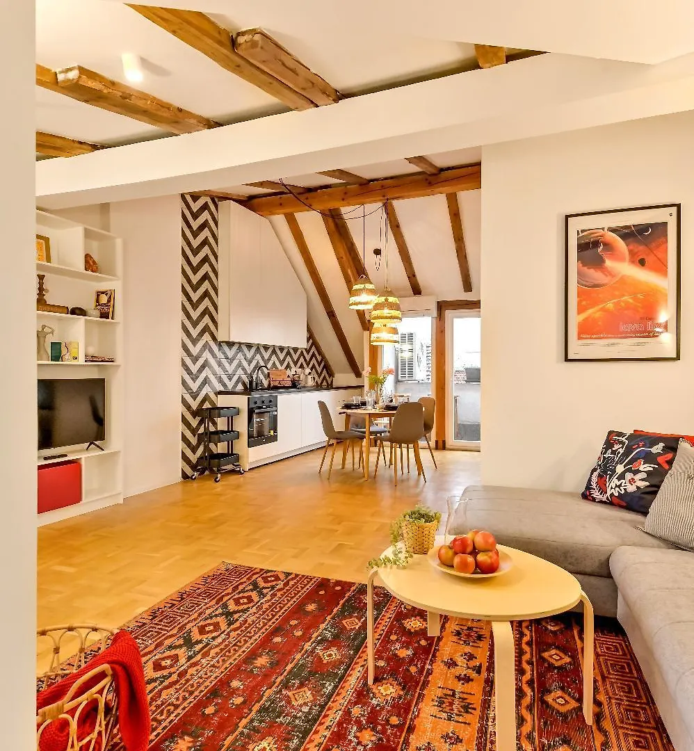 Dreamy Sunset Loft In Sofia City Center Apartmán